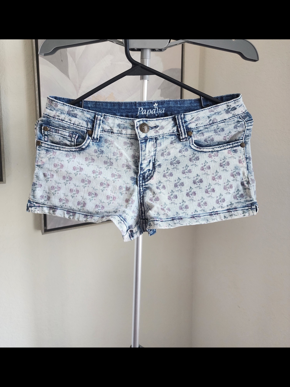 Papaya Floral Acid-Wash Denim Shorts - Light Blue/Pink